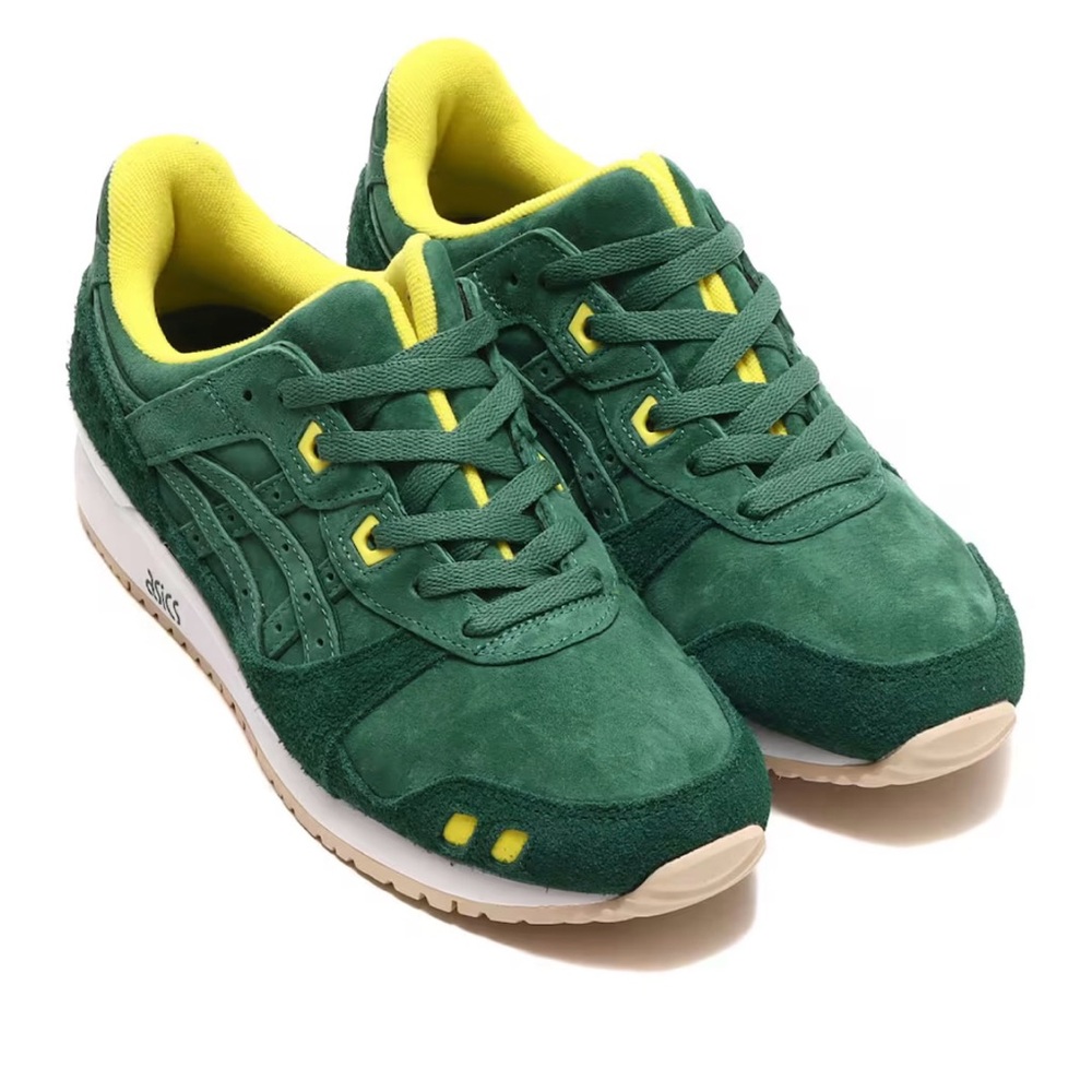 ASICS Men's Green Sneakers